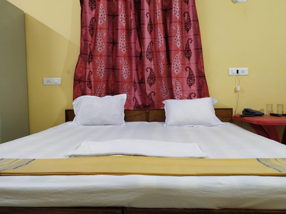 Bhalobasa Anandabas Hotel Bolpur Buitenkant foto