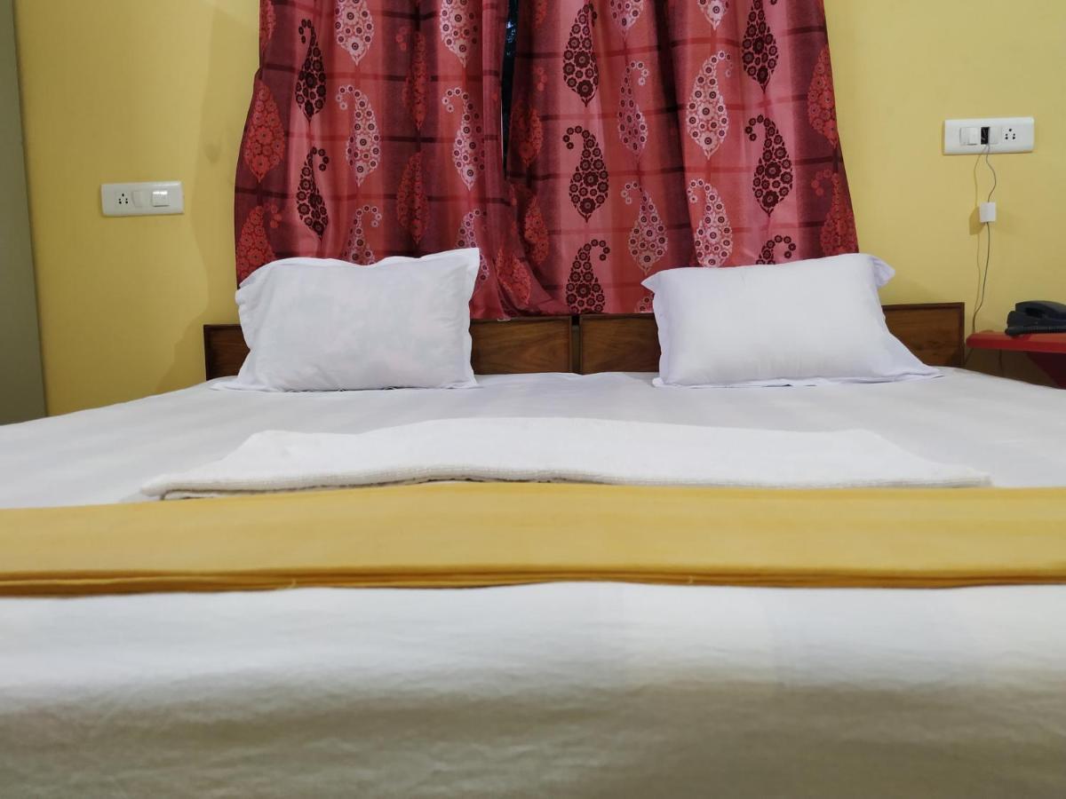 Bhalobasa Anandabas Hotel Bolpur Buitenkant foto