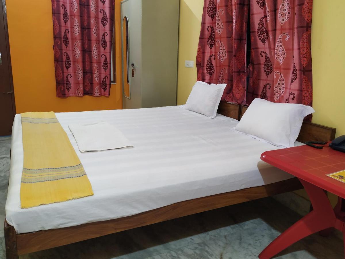 Bhalobasa Anandabas Hotel Bolpur Buitenkant foto
