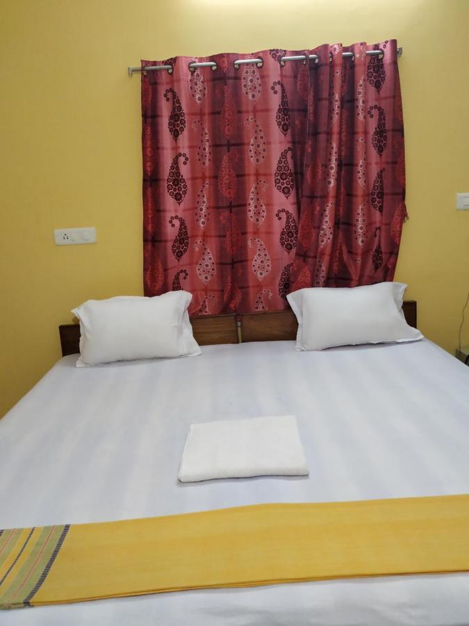 Bhalobasa Anandabas Hotel Bolpur Buitenkant foto