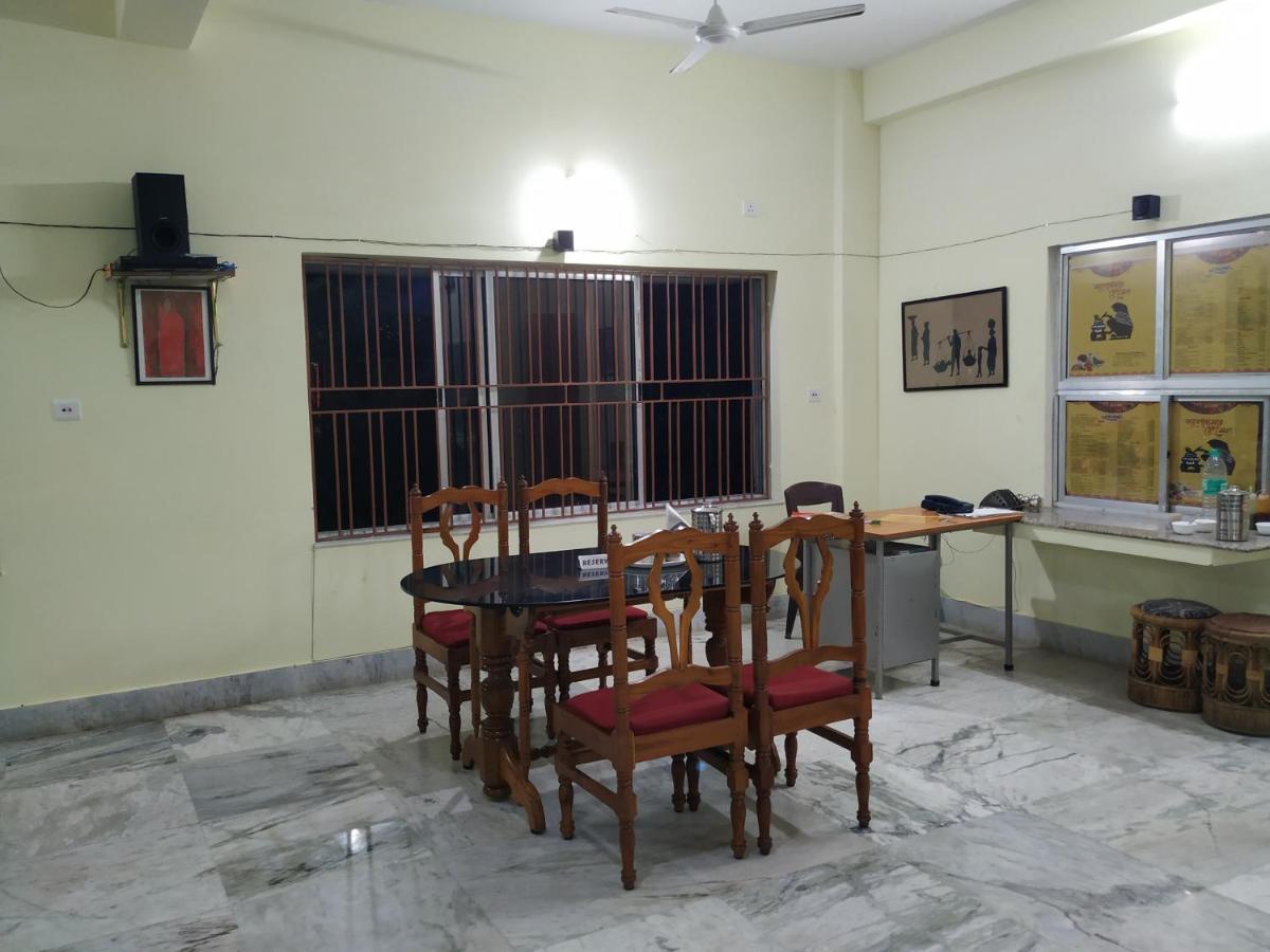 Bhalobasa Anandabas Hotel Bolpur Buitenkant foto